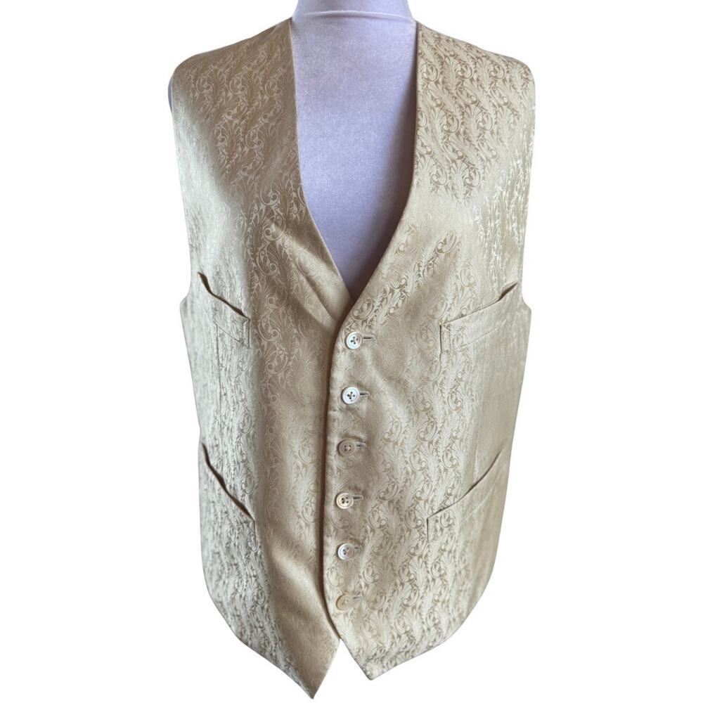 Gold Paisley 4 Pocket Button Down Vest M Robert Talbott